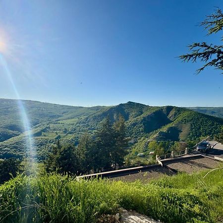 Albergue Basilicata Al Volo Brindisi Montagna Exterior foto